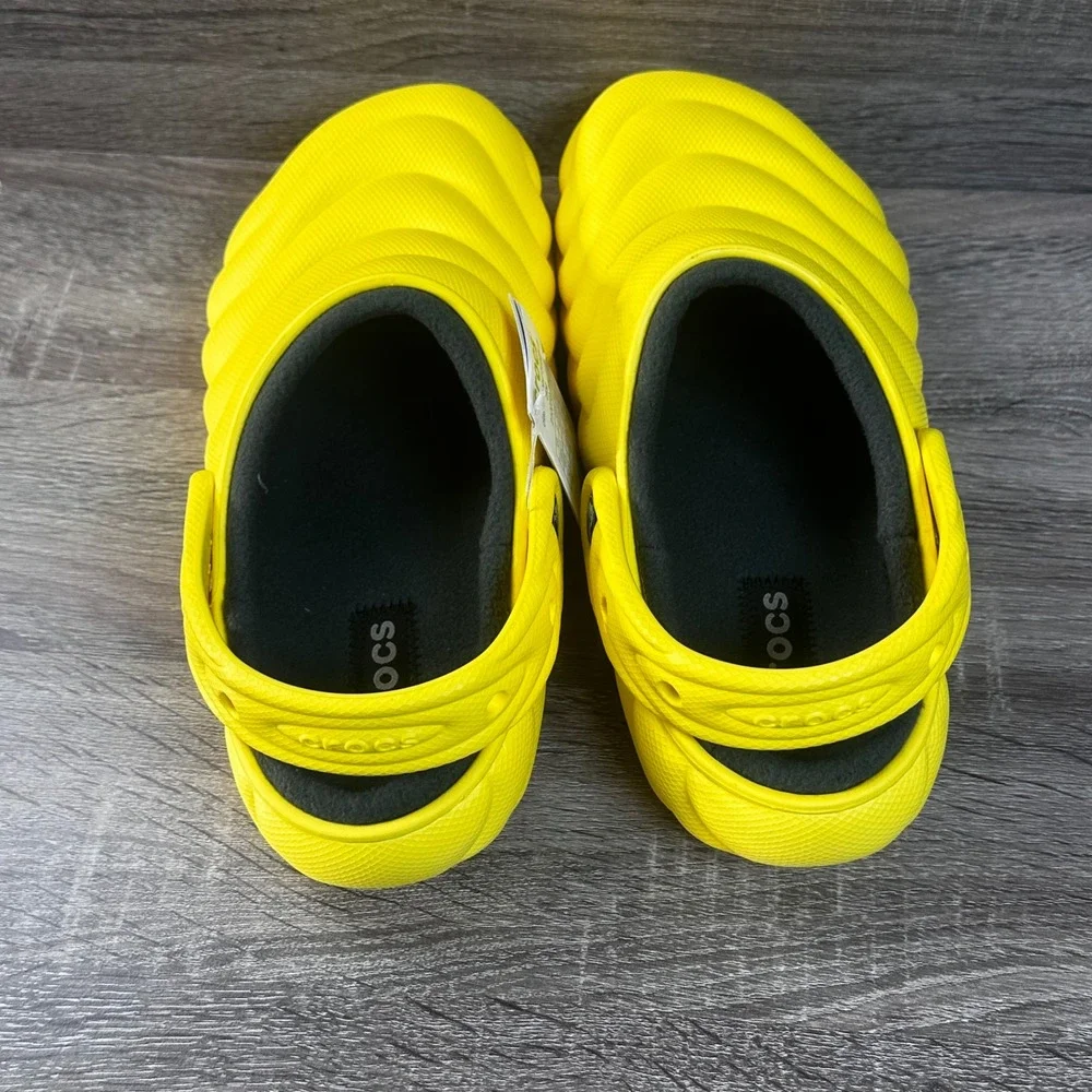 CROCS Classic Foam Clog Sandals in Bright Yellow